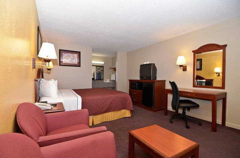 Best Western Delhi Inn Oda fotoğraf