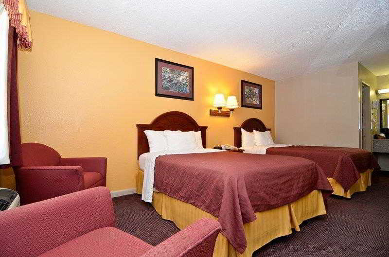 Best Western Delhi Inn Oda fotoğraf