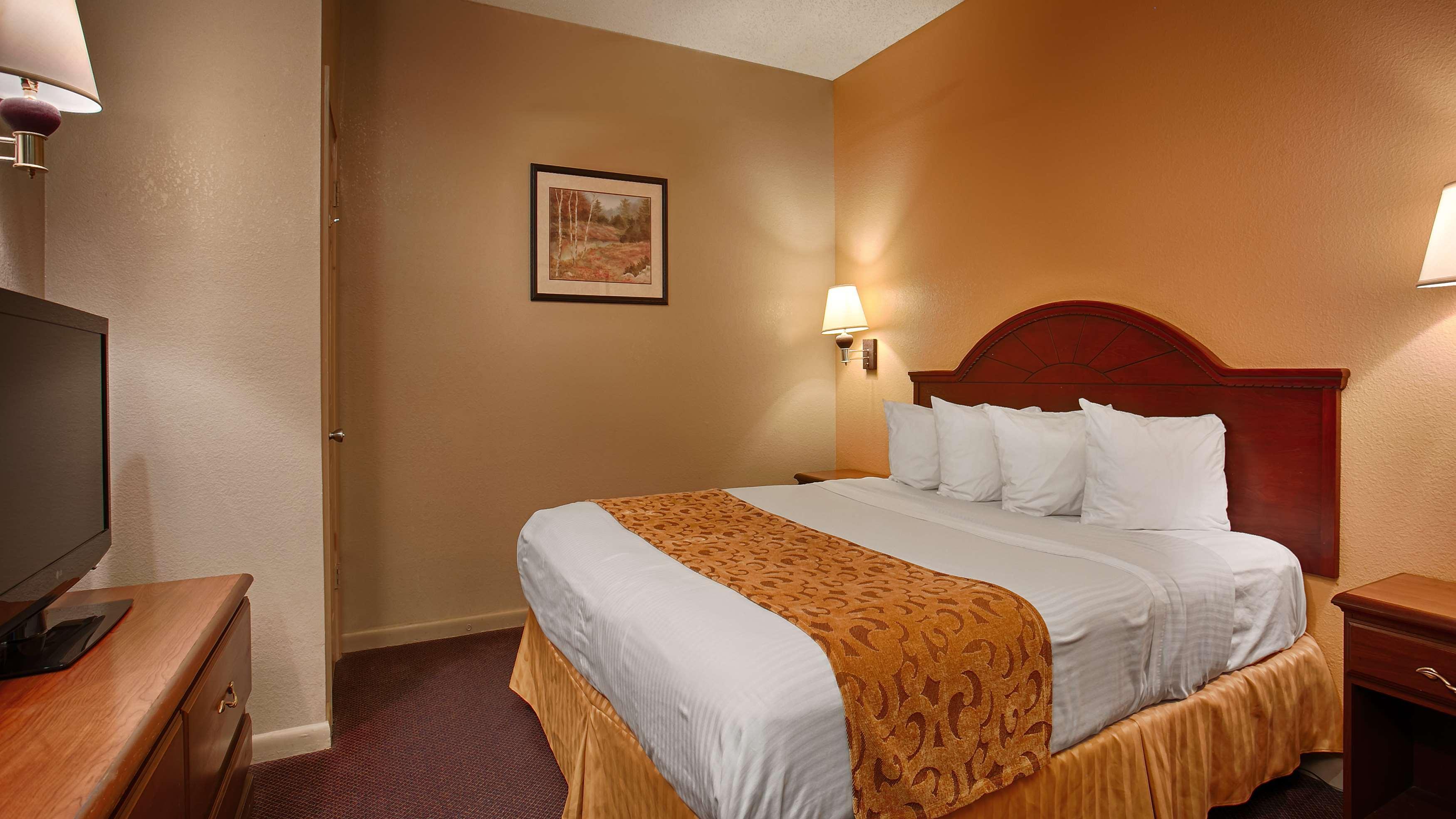 Best Western Delhi Inn Dış mekan fotoğraf